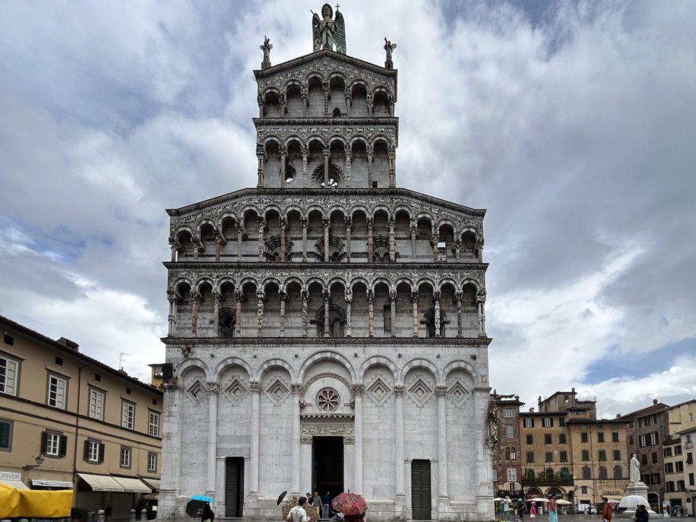 A Visit to the Church of San Michele in Foro: A Romanesque Jewel in Lucca 