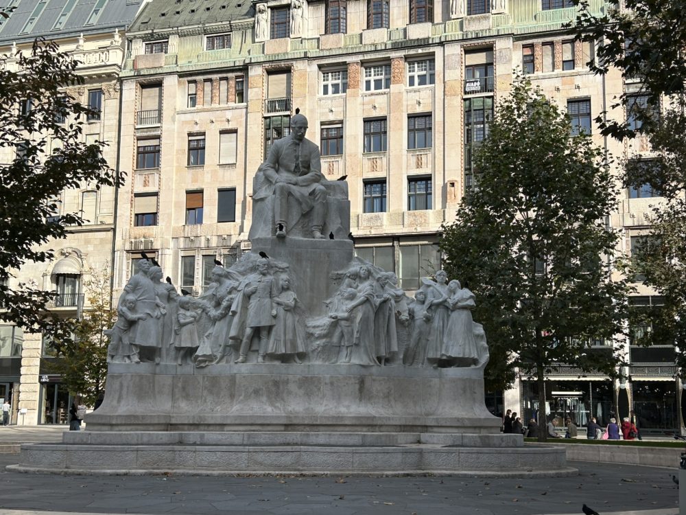 A Tribute to a Great Poet: The Vörösmarty Statue in Budapest